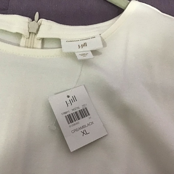 Woman’s Dress - Picture 12 of 12